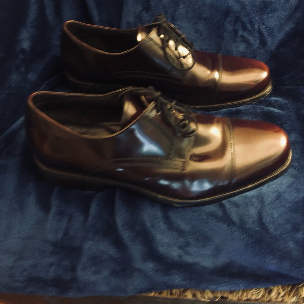 Johnston and Murphy Men’s dress, lace, shoes,  Cordovan size 11 1/2